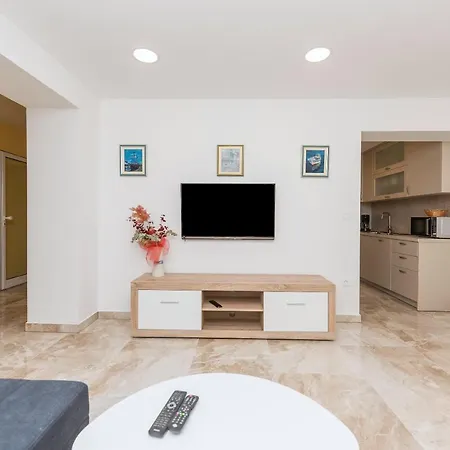 Buba Apartment *