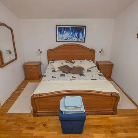 Buba Apartment Makarska