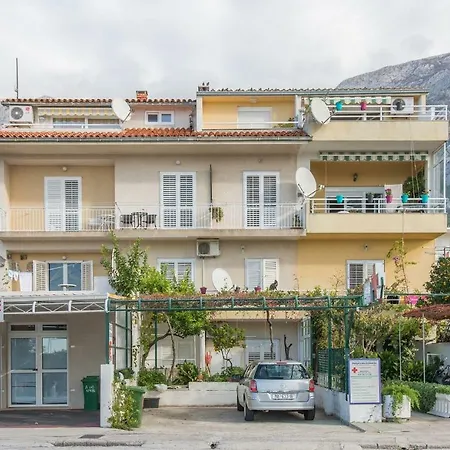 Apartment Buba Makarska