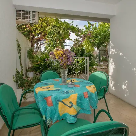 Buba Apartment