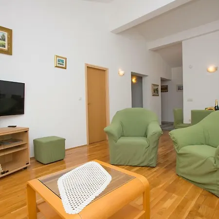 Buba Makarska
